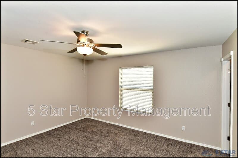 Horizon City House: 963 Aircoupe Way !!
