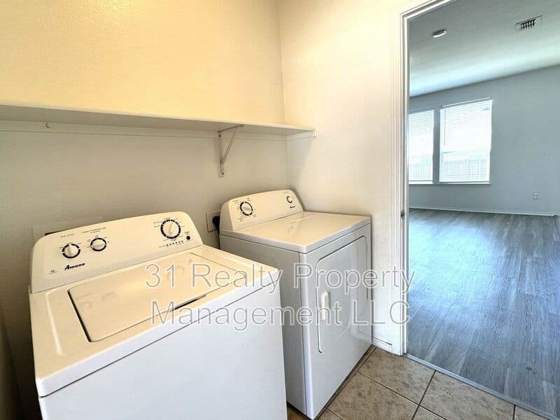 Fort Worth House: 2340 Senepol Way