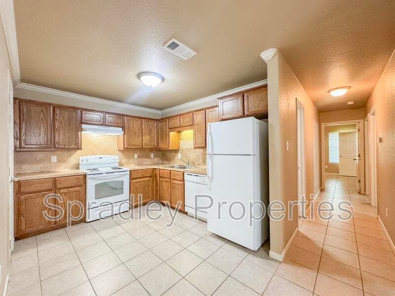 Temple Townhome: 715B East Ridge Blvd