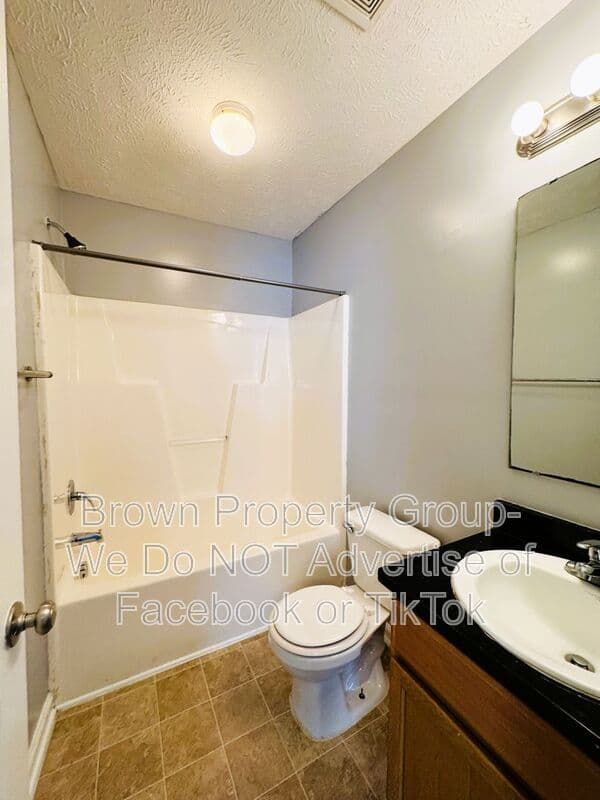 Fayetteville House: 3613-H Dornoch Dr