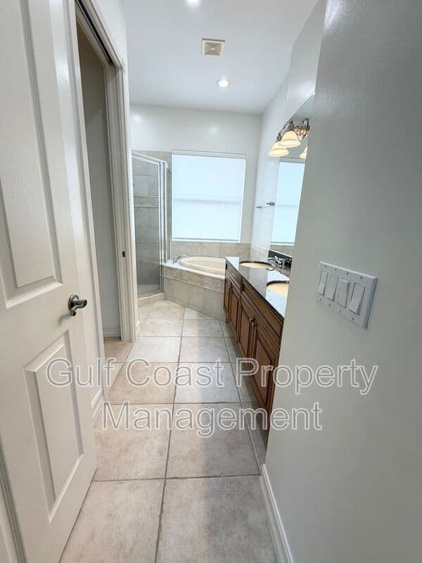 Fort Myers Condo: 7060 San Lorenzo Ct