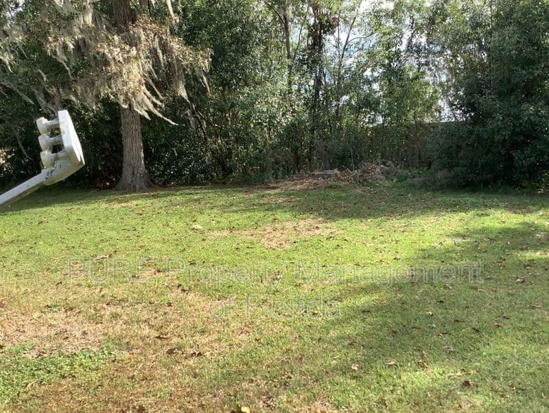 Ocala House: 1814 NE 17 Street