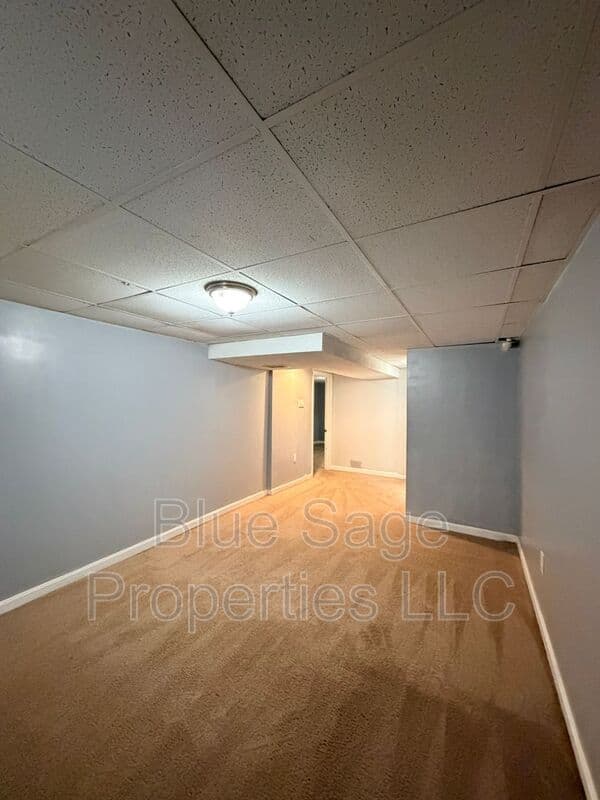 Folcroft Townhome: 2118 Valleyview Dr