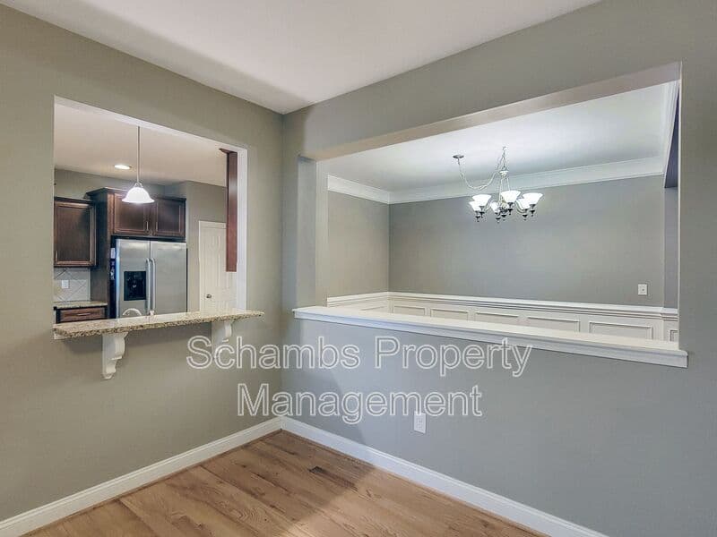 Fuquay Varina House: 414 Banagher Ln