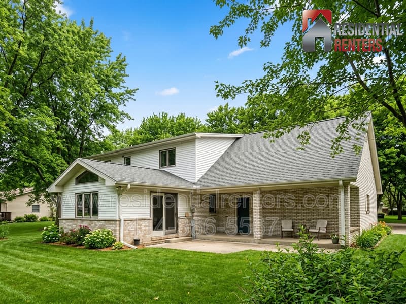 New Berlin House: 13311 W Ferguson Rd