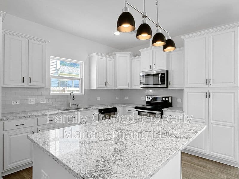 Summerville House: 105 Whimbrel Drive