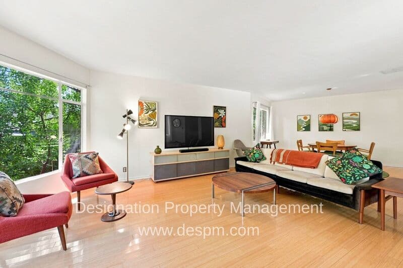 Altadena House: 4395 El Prieto