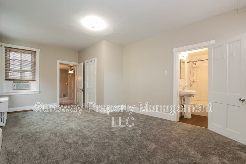 Burlington Condo: 212 East Broad Street