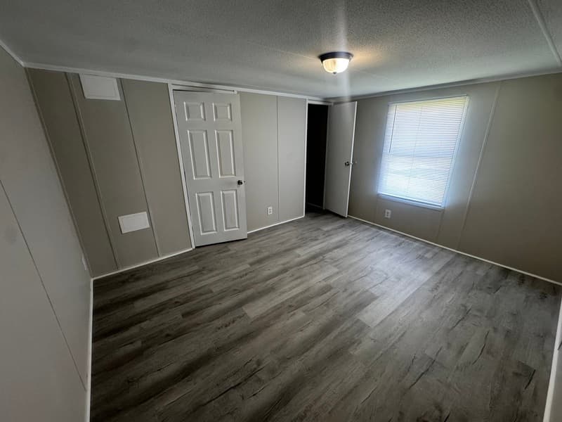Fayetteville House: 417 Starlit Drive
