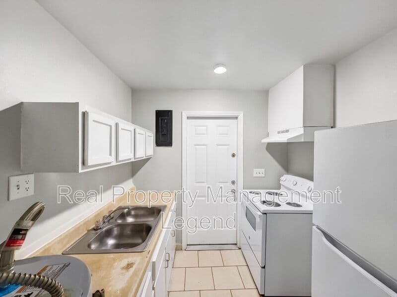 Dallas House: 4029 Mather Court