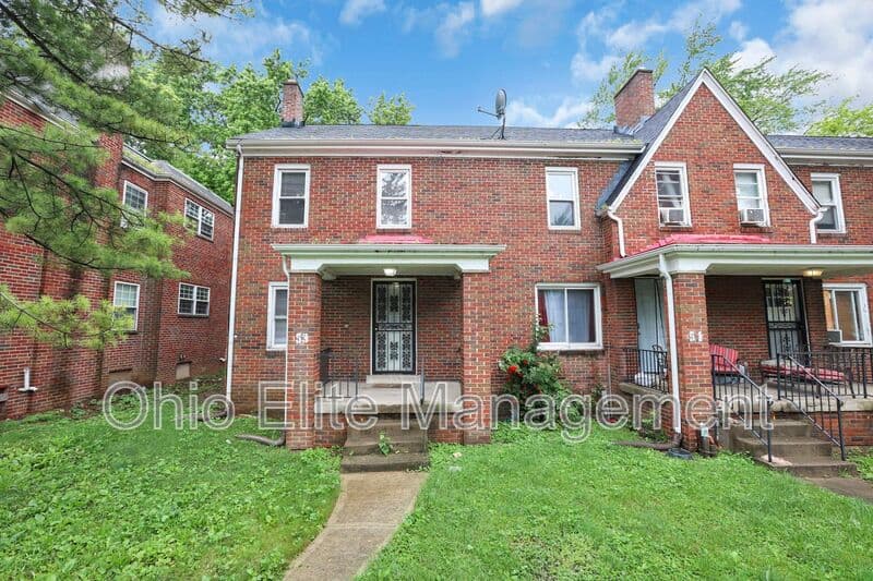 Columbus House: 53 S Burgess Ave