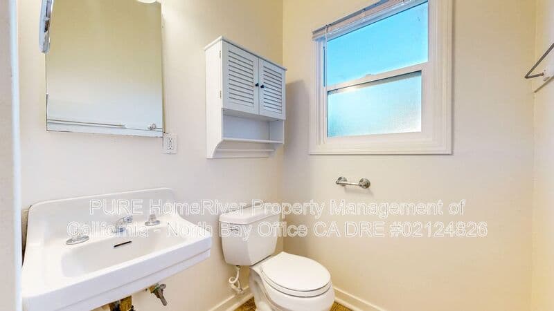 Santa Rosa House: 1430 Sonoma Avenue