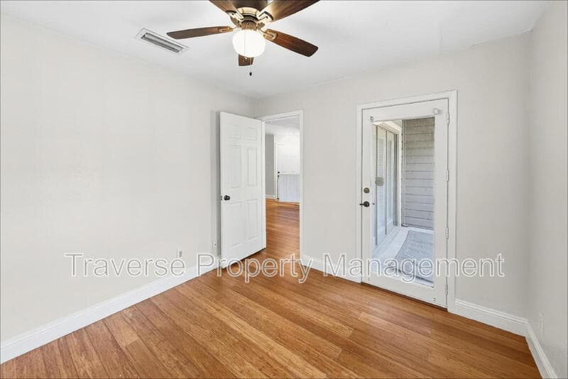 Arlington Condo: 1108 Quail Valley Ln