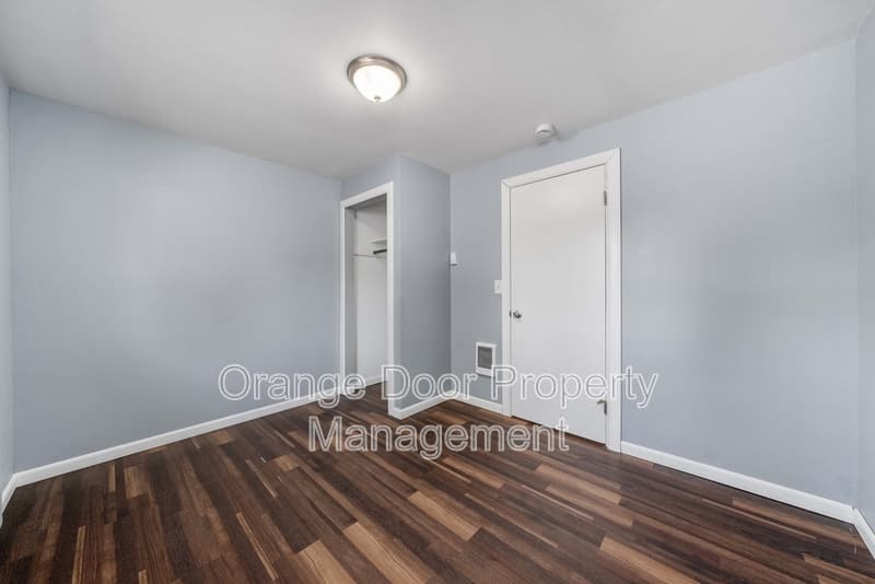 Tacoma Condo: 1613 Wheeler Street South