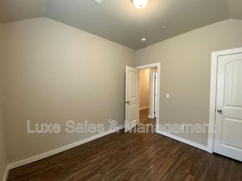Bethany House: 5203 Oakwood Villas Court