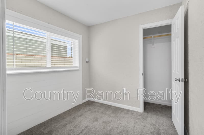 Bullhead City House: 460 Patillo Drive