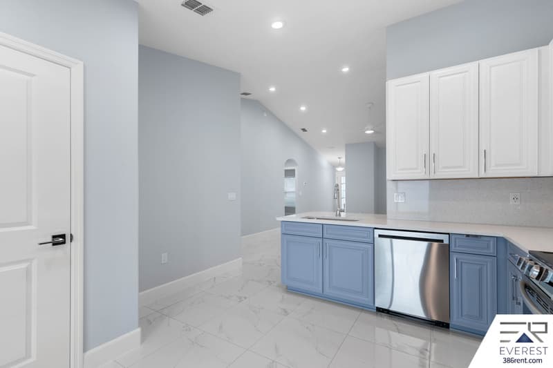 Palm Coast House: 10 Llovera Pl