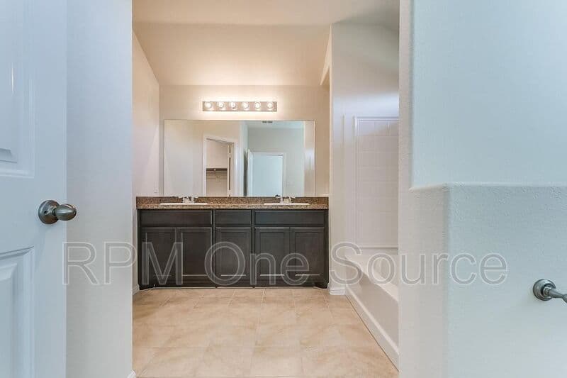 Ft. Worth House: 6320 Eagle Pier Way