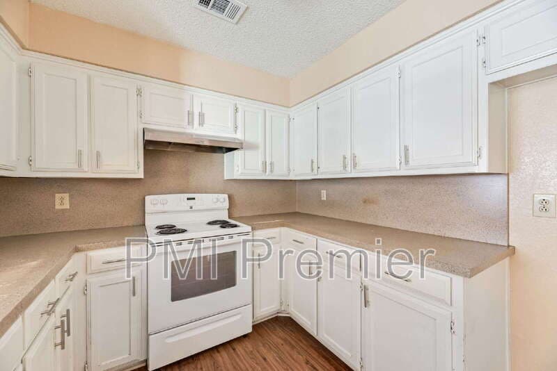 Dallas Condo: 4724 Berridge Ln