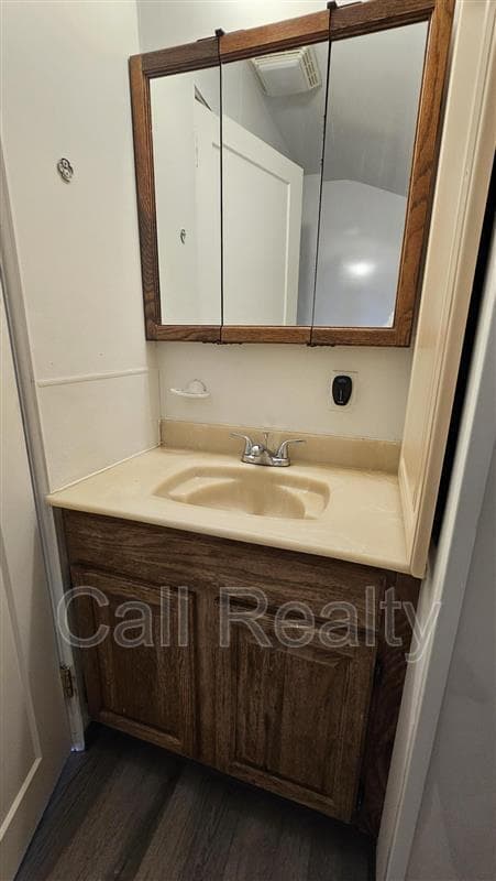 Spokane Valley House: 224 N Conklin Rd