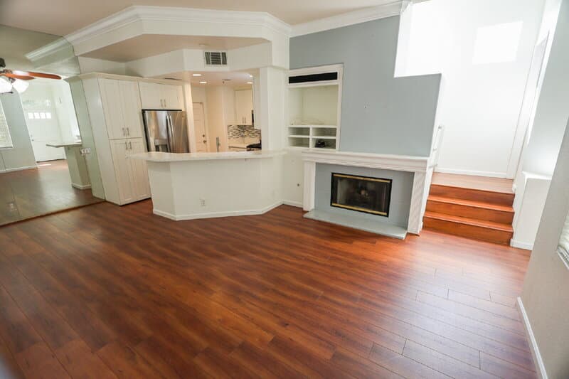 Long Beach House: 2942 Claremore Ln