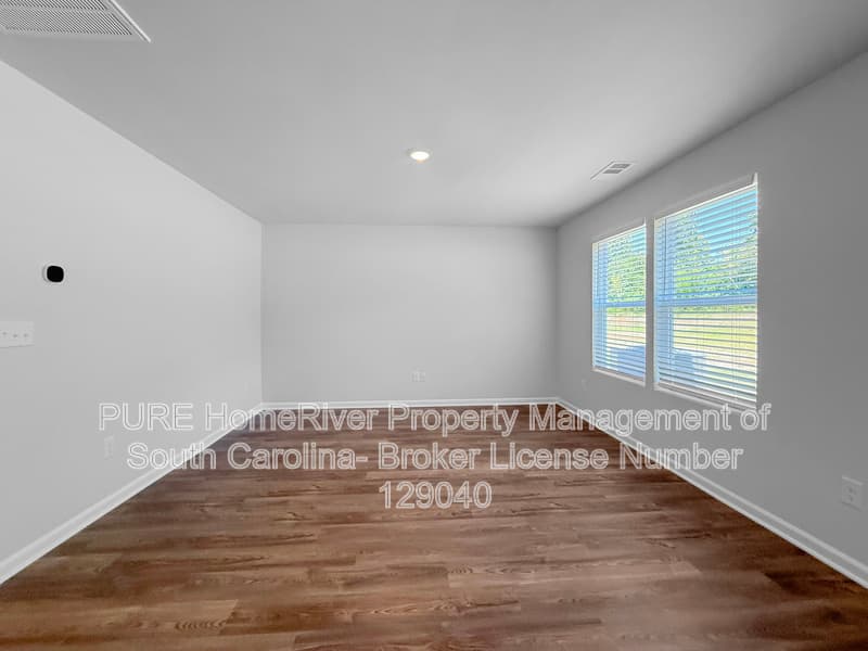 Spartanburg House: 483 Sundown Dr