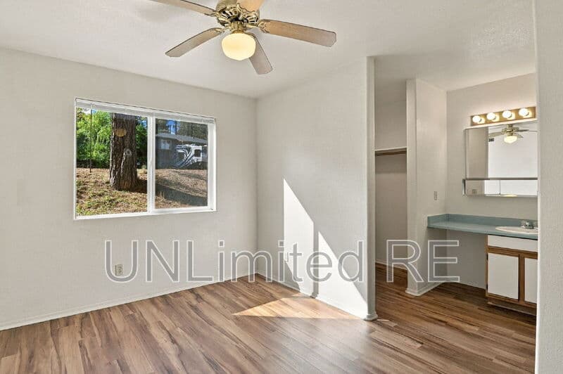 Flagstaff Condo: 25 S Maricopa St