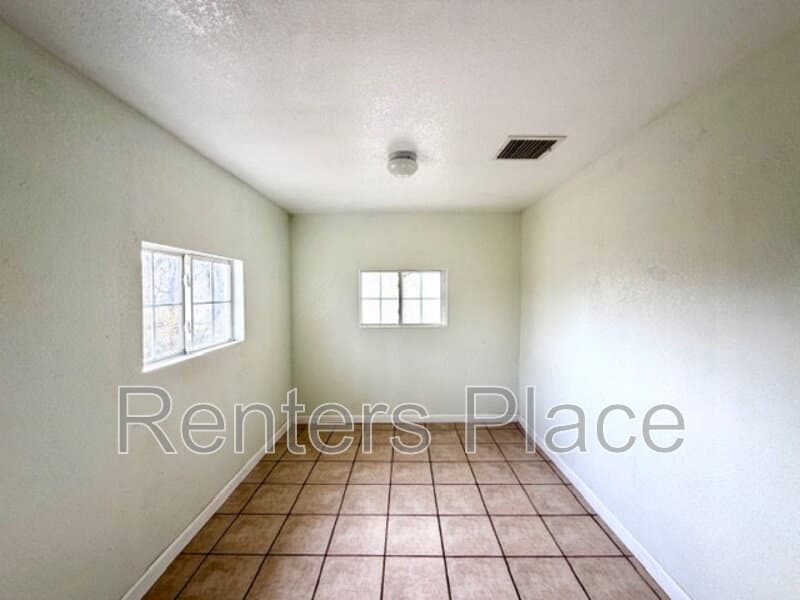Tulsa House: 1231 North Boston Place