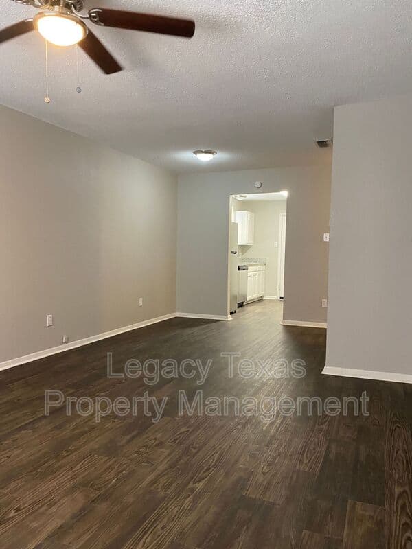 Cleburne Condo: 1302 Berry Dr