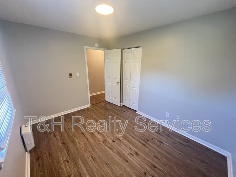 Indianapolis Condo: 6214 Eastridge Drive