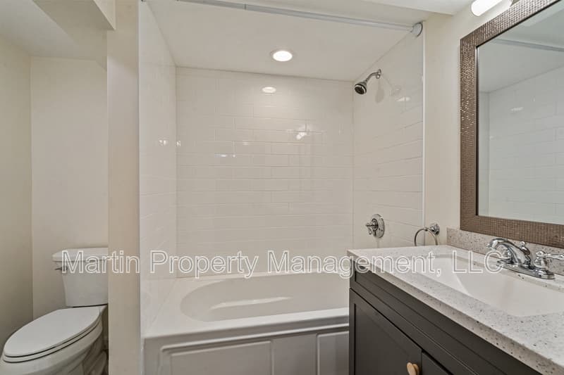 Lexington House: 14 Gleason Road