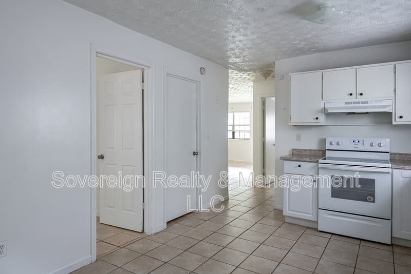 Douglasville Condo: 8367 Warren Dr
