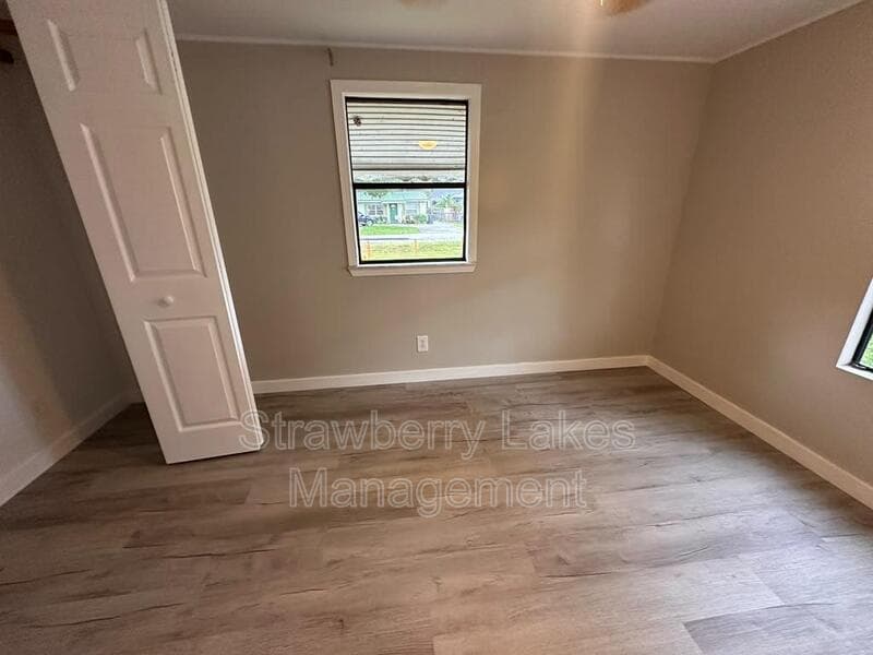 Valrico House: 4210 Leonard St