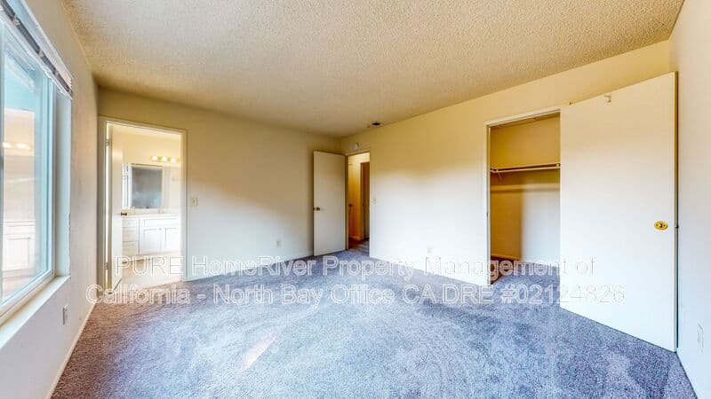Santa Rosa House: 2436 Campbell Drive