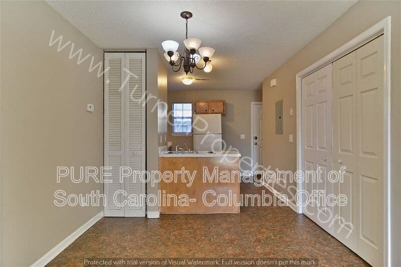 Columbia House: 3800 Plowden Rd