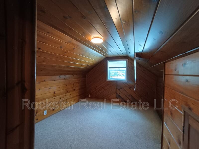 Spokane House: 6128 North Oak Street