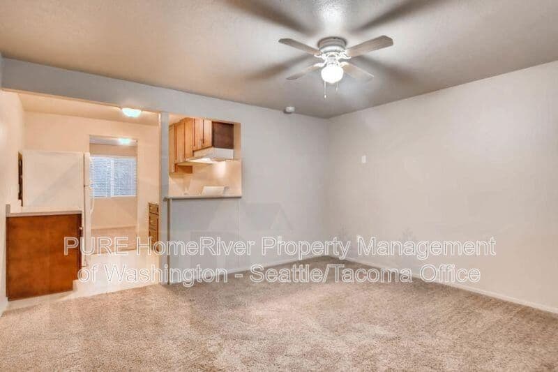 Lakewood House: 14510 Washington Ave SW