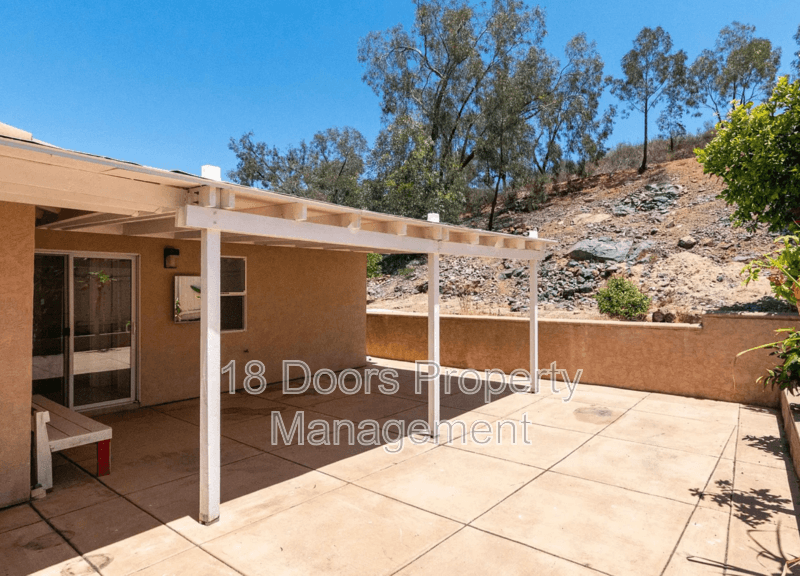 San Diego House: 11485 Spitfire Road