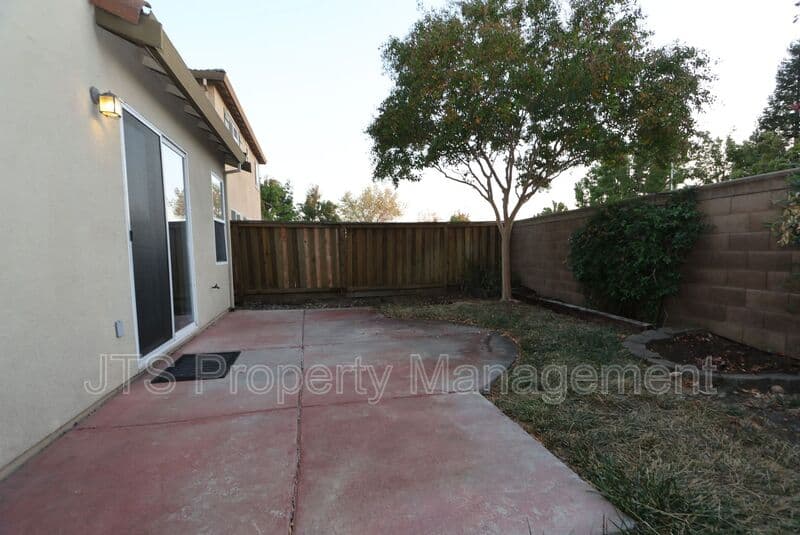 West Sacramento House: 4046 Martis Street