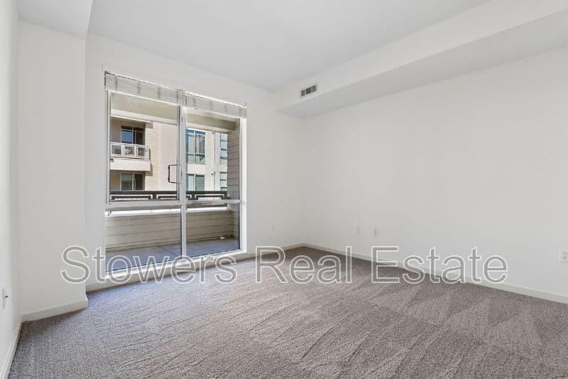 Walnut Creek Condo: 1655 N California Blvd