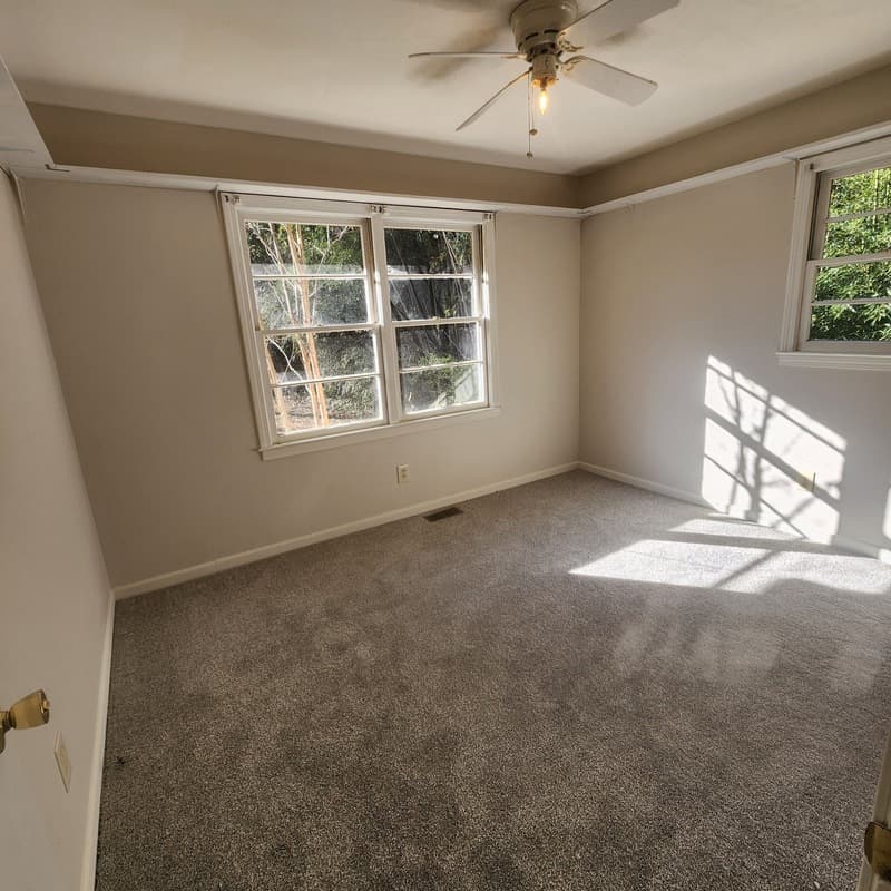 Taylors House: 60 Stallings Road