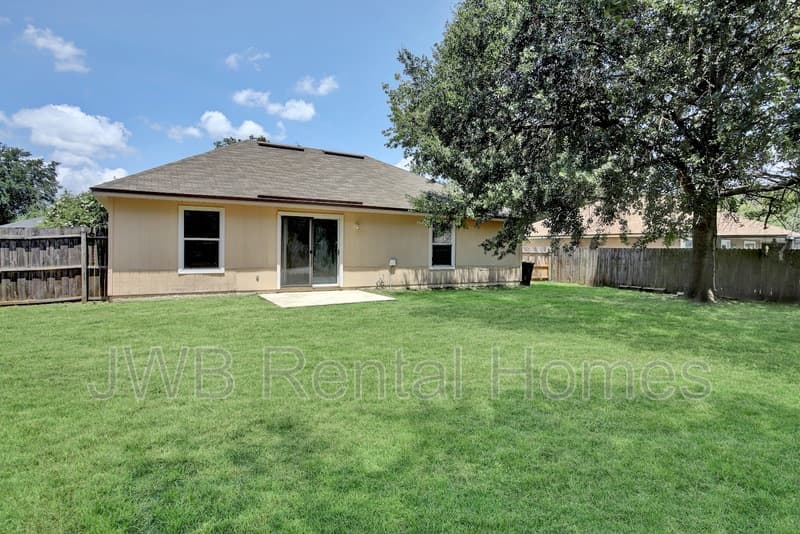 Jacksonville House: 8516 Shuter Ct