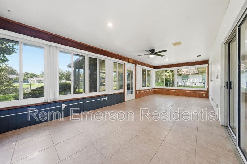 St. Cloud House: 1340 Wood Lake Circle
