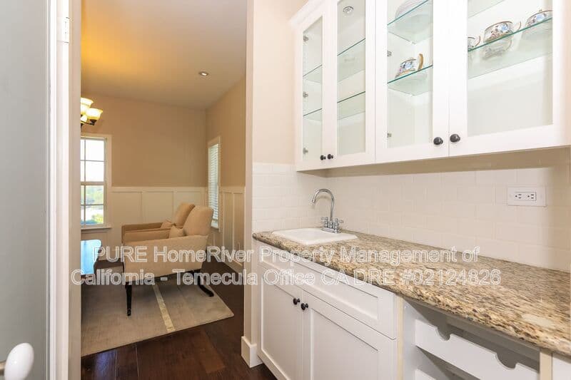 Murrieta House: 36475 Avenida La Cresta