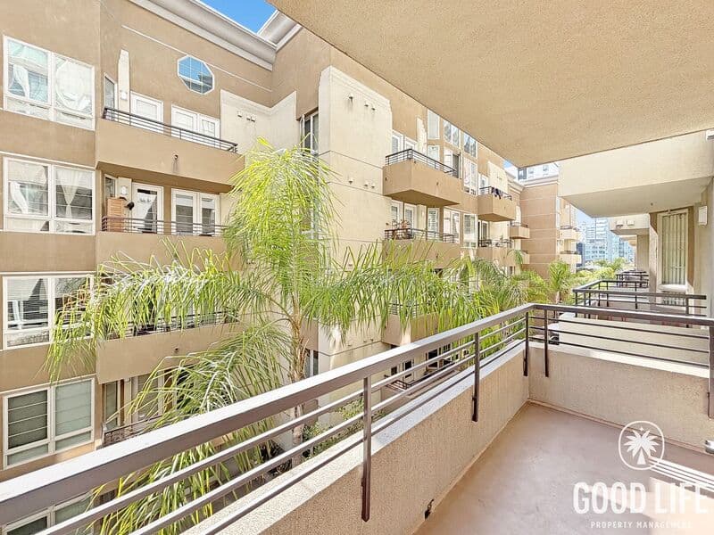 San Diego Condo: 1465 C St