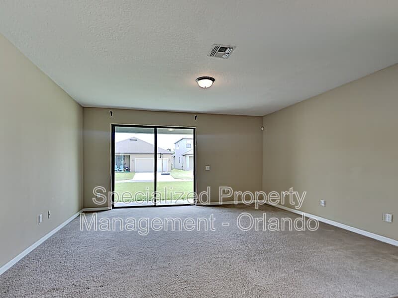 Windermere House: 12986 Holdenbury Ln