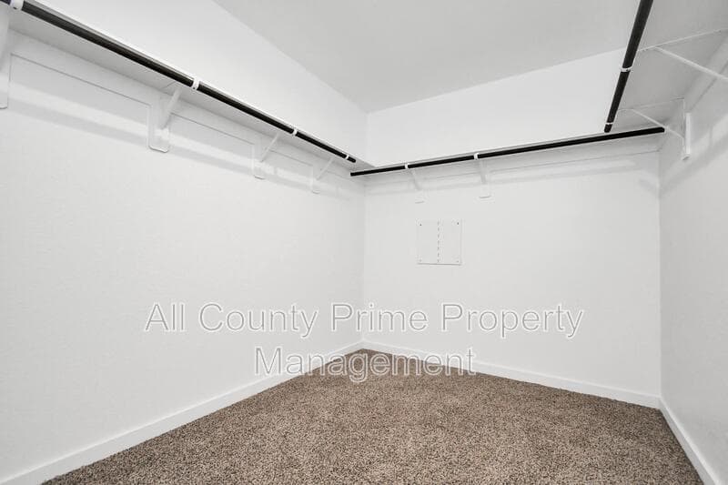 Katy House: 29935 Gallatin River Ln.