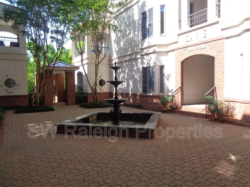 Raleigh Condo: 252 East Davie Street - 1