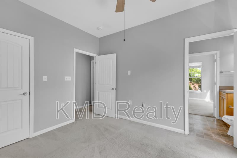 Charlotte Townhome: 15402 St Christopher Court