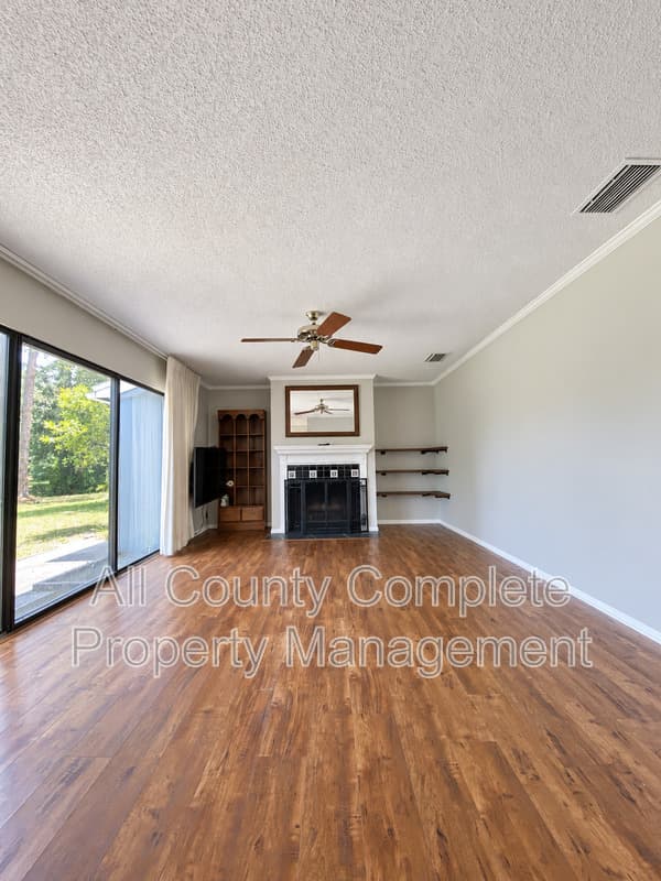 Jacksonville Condo: 6213 Lake Tahoe Dr